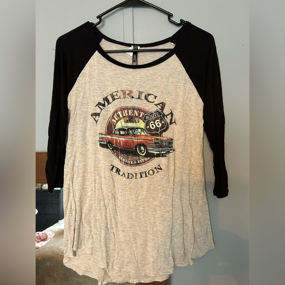 Authentic Route 66 Women's Black and Cream Long Sleeve Tee